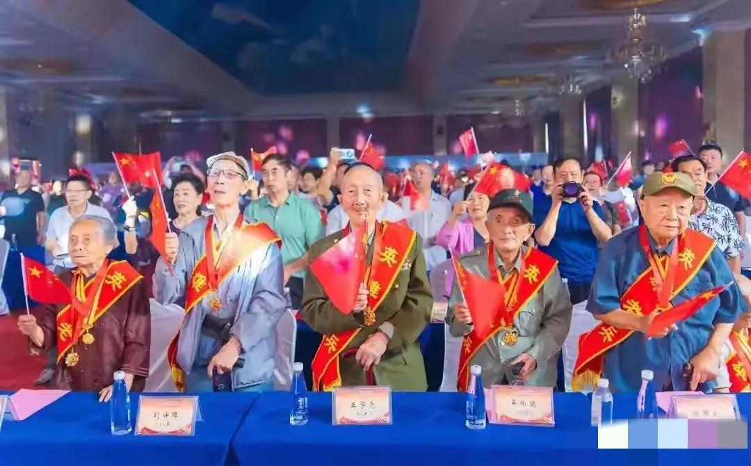 九三阅兵，让人没想到的是，国务院放出个从没见过的消息！